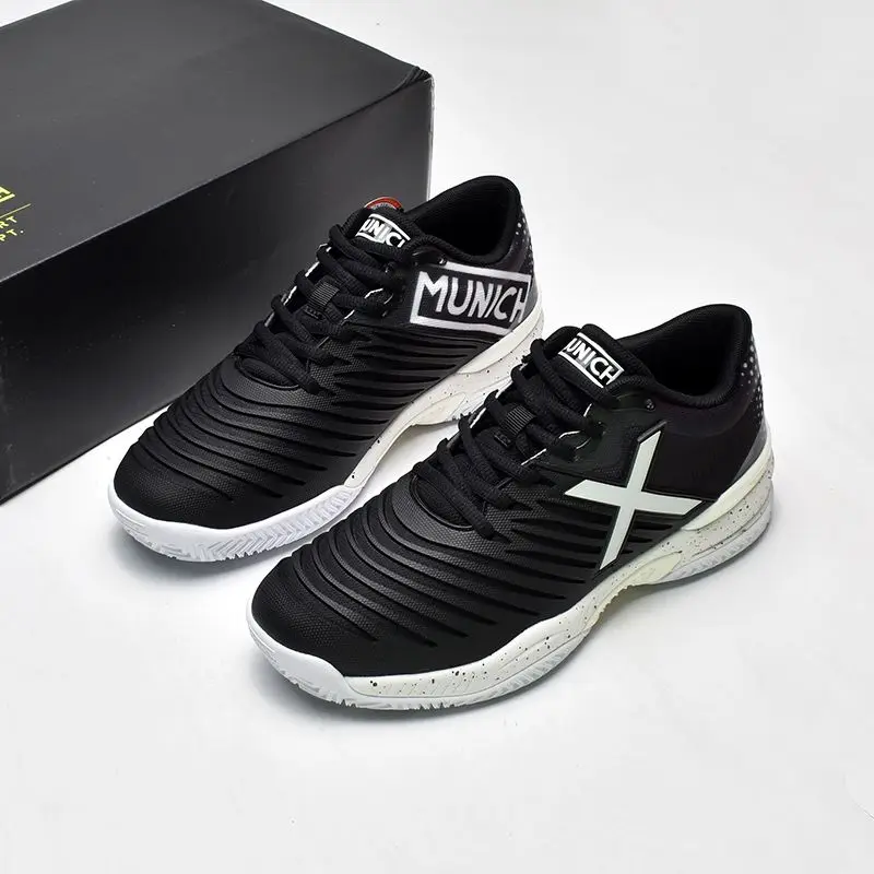 

New 2025 summer hot sale unisex shock absorption badminton shoes casual lightweight breathable shoes Very good