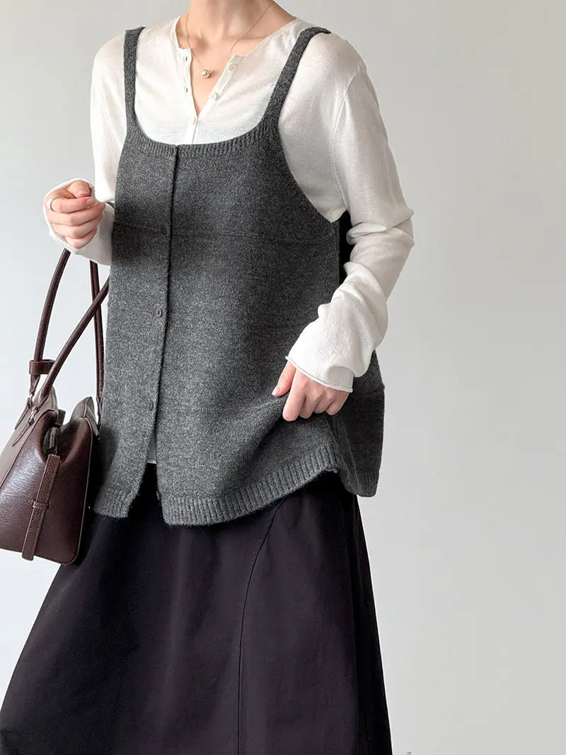 European goods unique and chic vest women's A-word knitted suspender vest cardigan overlapping knitted vest