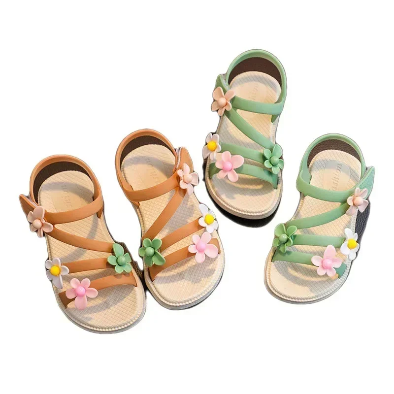 Sandalias de verano para niñas pequeñas, zapatos escolares informales suaves con flores simples, color rosa y verde, novedad de 2023