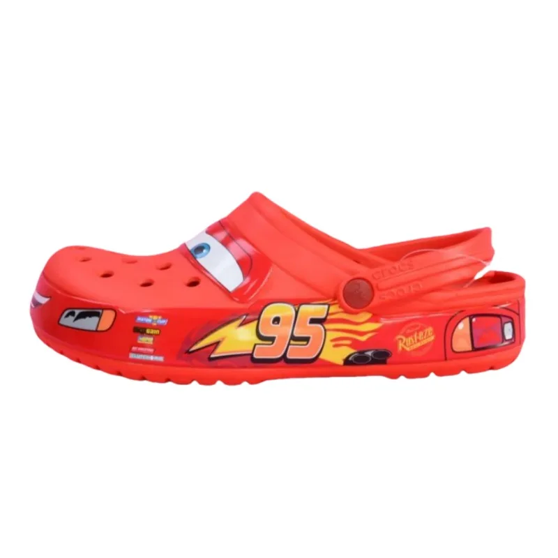 Disney Lightning McQueen outdoor Baotou casual flat sandals are hollow, breathable, non-stuffy, quick-drying and sweat-absorbent