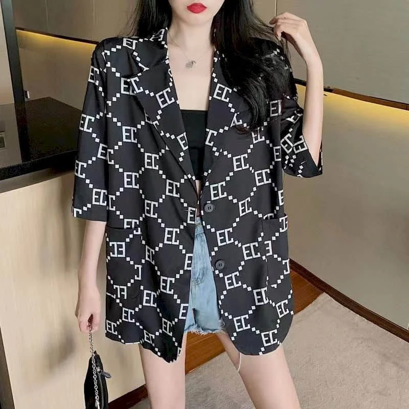 Blazers for Women Elegant Style Short Sleeve Casual Jackets Vintage Printed Design Tailored Collar Coats Korean Style Women Tops