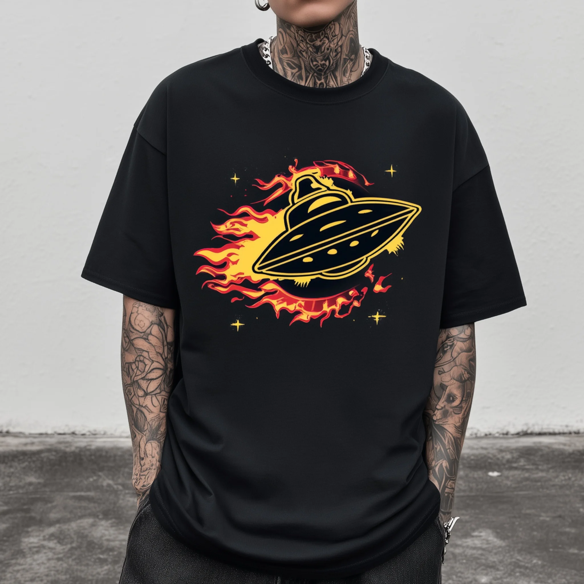 

Teevo Men's Casual T-Shirt UFO Flame Print Graphic Tee for Daily Wear