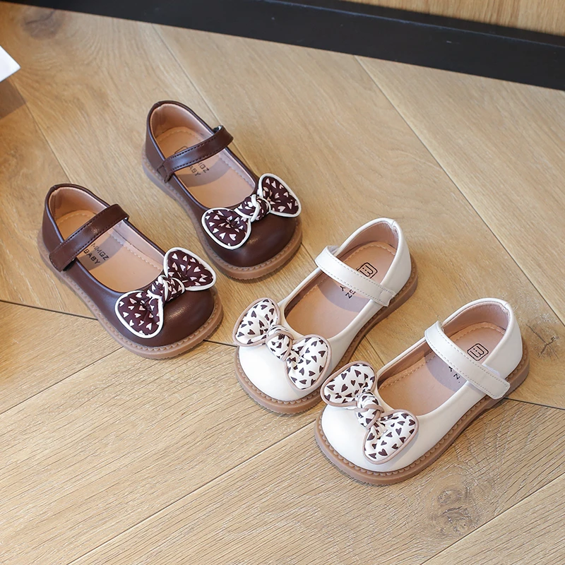 

Туфли на плоской подошве для девочек. Весенне-осенняя детская повседневная обувь с милым бантом в горошек. Дышащая нескользящая обувь.