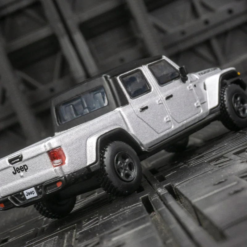 

1:64 Jeep Gladiator Alloy Модель внедорожника Пикап Транспортный автомобиль Полностью сплав Детский мини-автомобиль тонкой работы