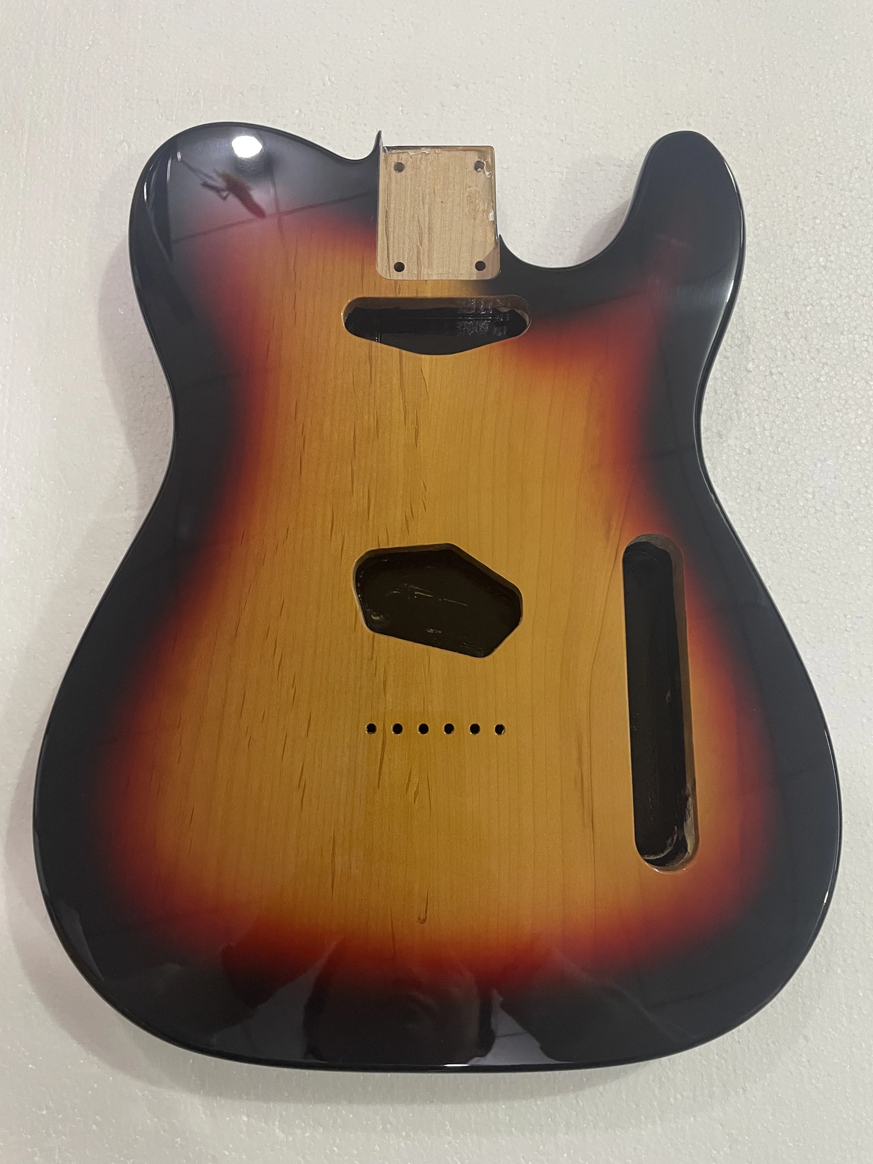 Alder Wood Guitar Body Gloss Finished, Handmade Orange Color, Custom Eectric Guitar Barrel Replacement, High Quality, 5.56cm