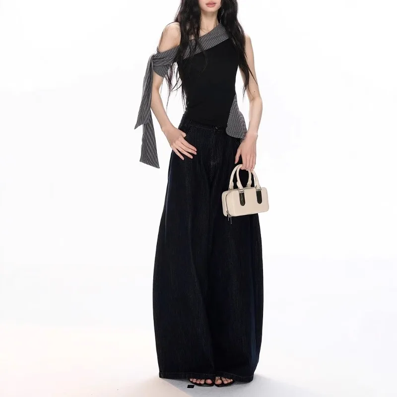 

Design A New Pure and Charming Style Striped Black Off - Shoulder Vest, A Stylish and Elegant Top for Women