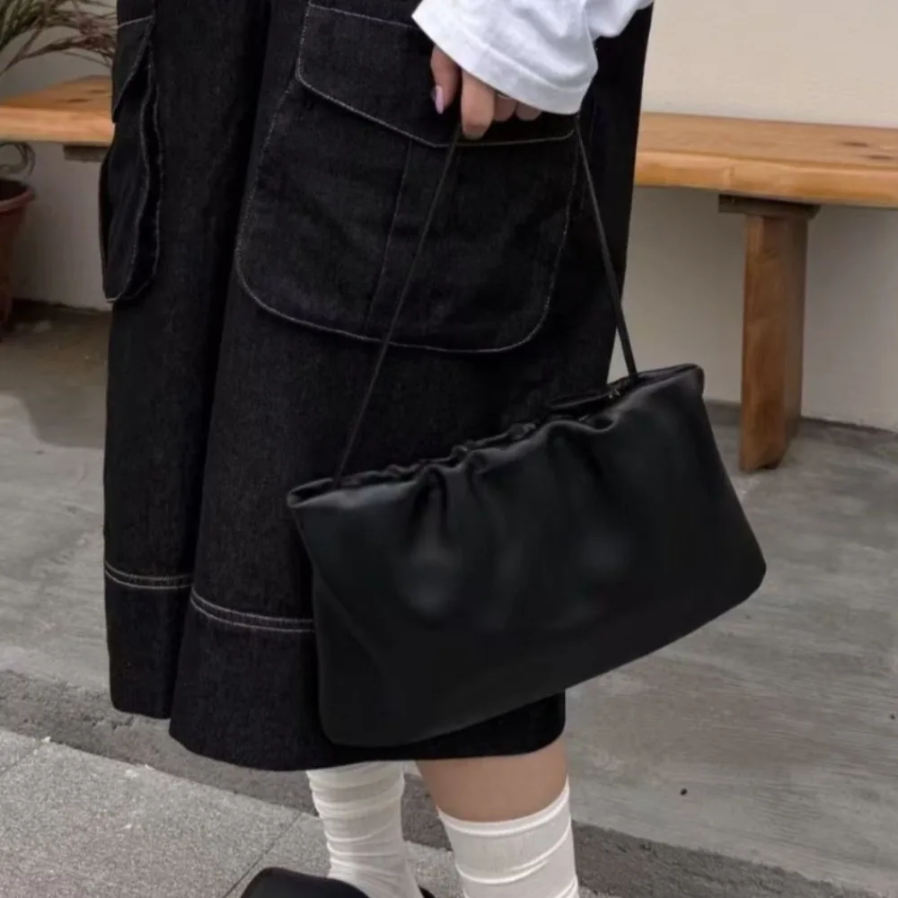 Lambskin Minimalist Portable Shoulder Underarm Oblique Span Texture Unique Fashion Simple Versatile Casual Niche Women's Bag