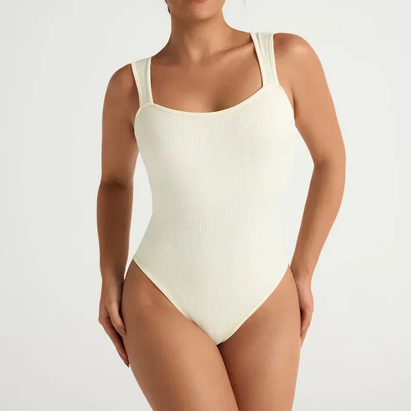 ヨガスーツプラスサイズスポーツフィットネススーツリフティング臀部快適なジャンプスーツレディースノースリーブスレッドジャンプスーツタイトフィット