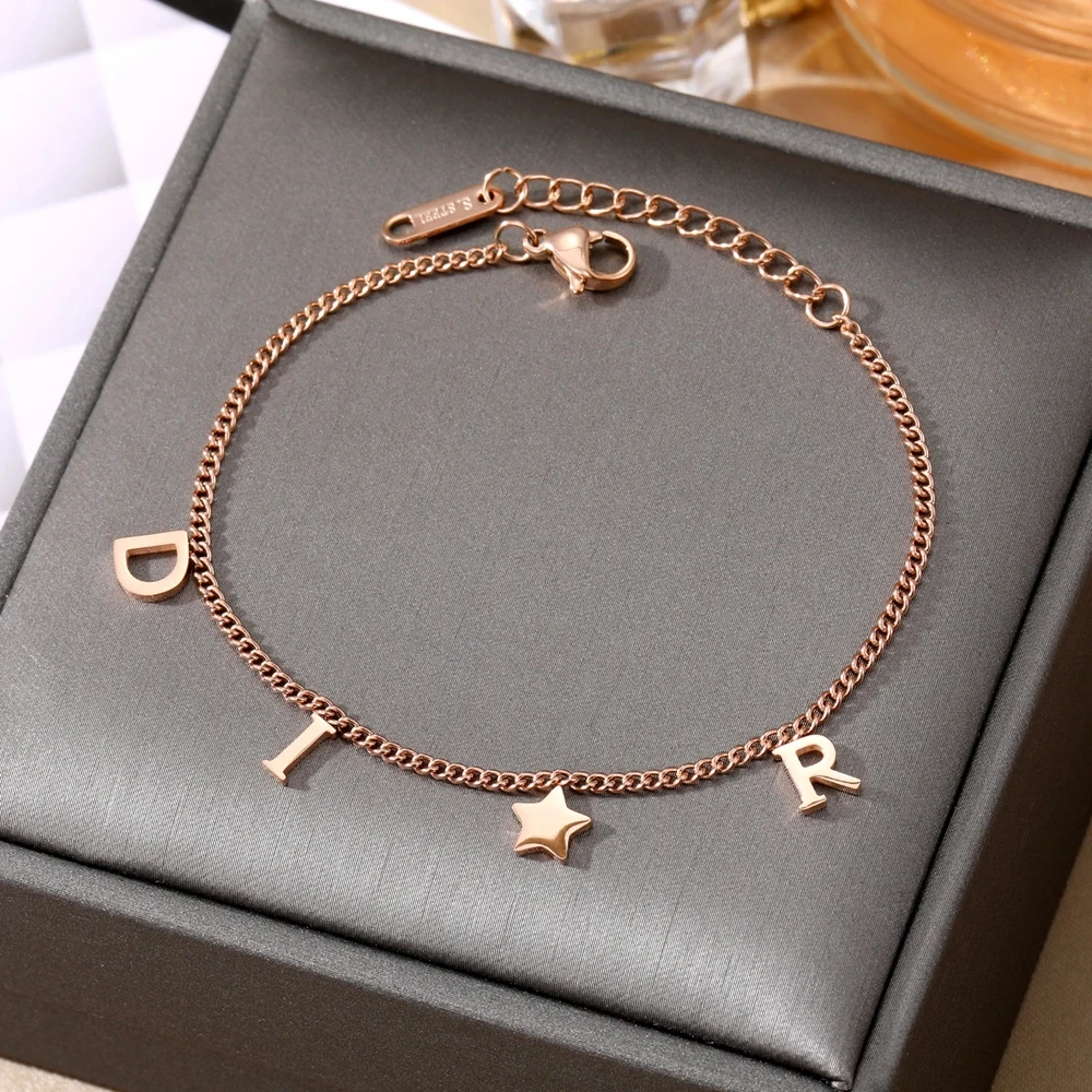 Korea New Fashion Letter Star Pendant Bracelet Woman Simple Vintage Stainless Steel Bracelet Luksusowa biżuteria Akcesoria Prezenty