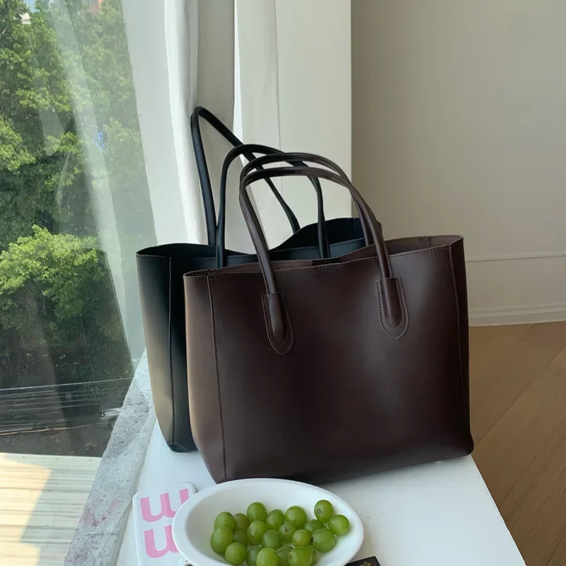 2026 Autumn-Winter Textured Commuter Women's Bag, Large-Capacity Single-Shoulder Tote, Cross-Border Best-Seller