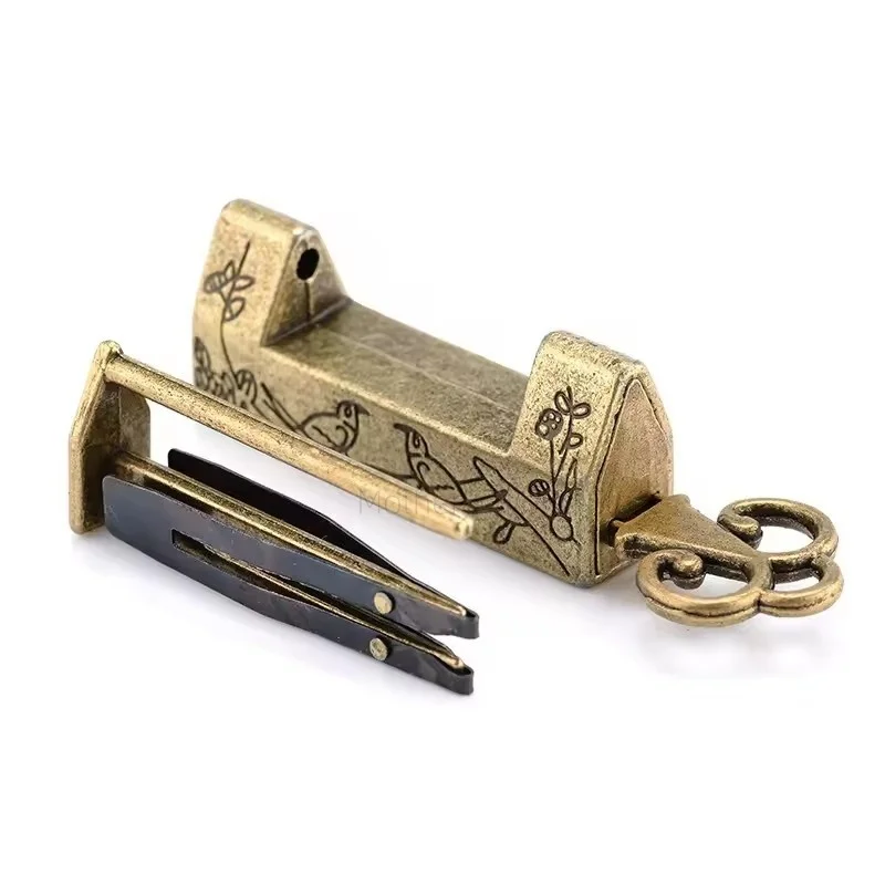 Zinc Alloy Chinese Old Lock Vintage Antique Lock Retro Keyer Padlock Jewelry Wooden Box Padlock Lock for Suitcase Drawer