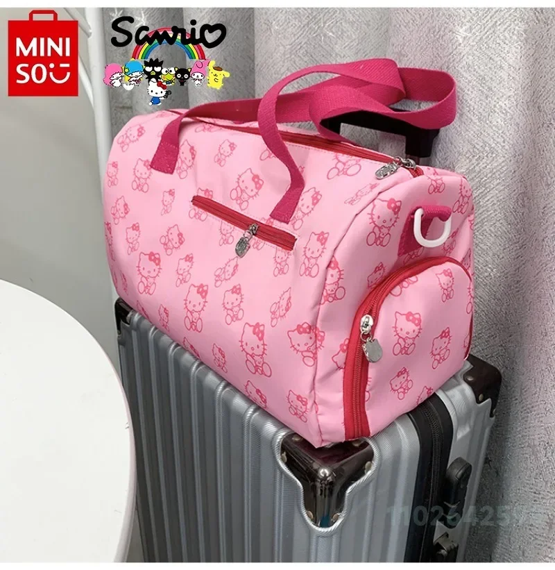 HelloKitty tas traveling, tas koper tangan kartun kapasitas besar, tas penyimpanan Keluarga modis tahan air kualitas tinggi