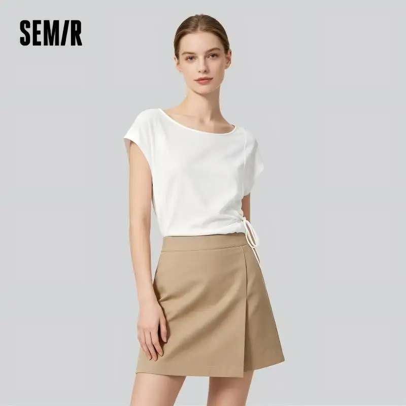 Camiseta Feminina Semir 2026 com Decote Canoa e Fenda, Algodão Puro, Estilo Delicado, Casual e Macio