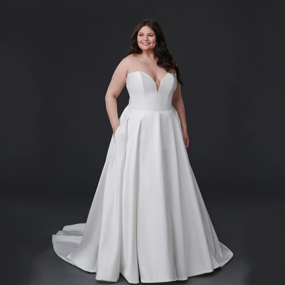 

Simple Wedding Dresses Plus Size Sweetheart Neck Sleeveless A-Line Bride Gowns Back Illusion Sweep Train Satin Vestido De Noiva