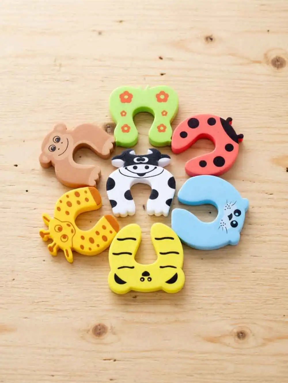 vvocci 7PCS Safety Home Kitchen Clip Door Stopper Kid Finger Protector Door Stopper Jammers Pinch Guard Bedroom Security Door