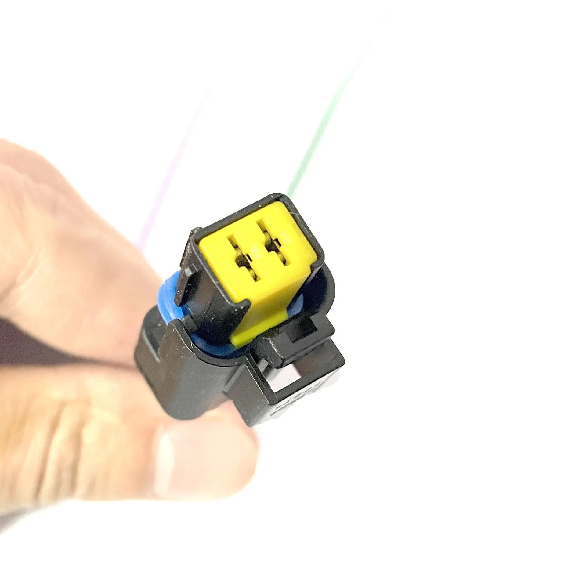 Adapted to Liaoning Fresh Air Delphi Metering Unit  for Isuzu Jiangling Crankshaft, Rail Pressure Sensor Plug Socket