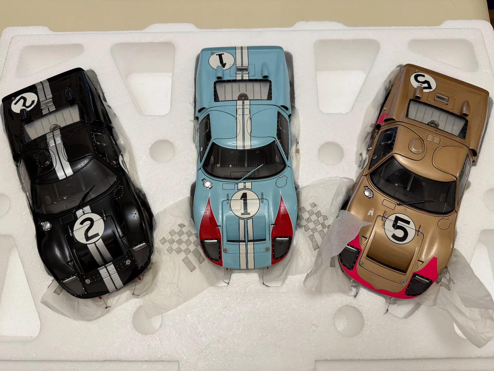 Exoto 1:18 GT40 Three Car Package Simulation Limited Edition All Open Alloy Metal Static Car Model Toy Gift