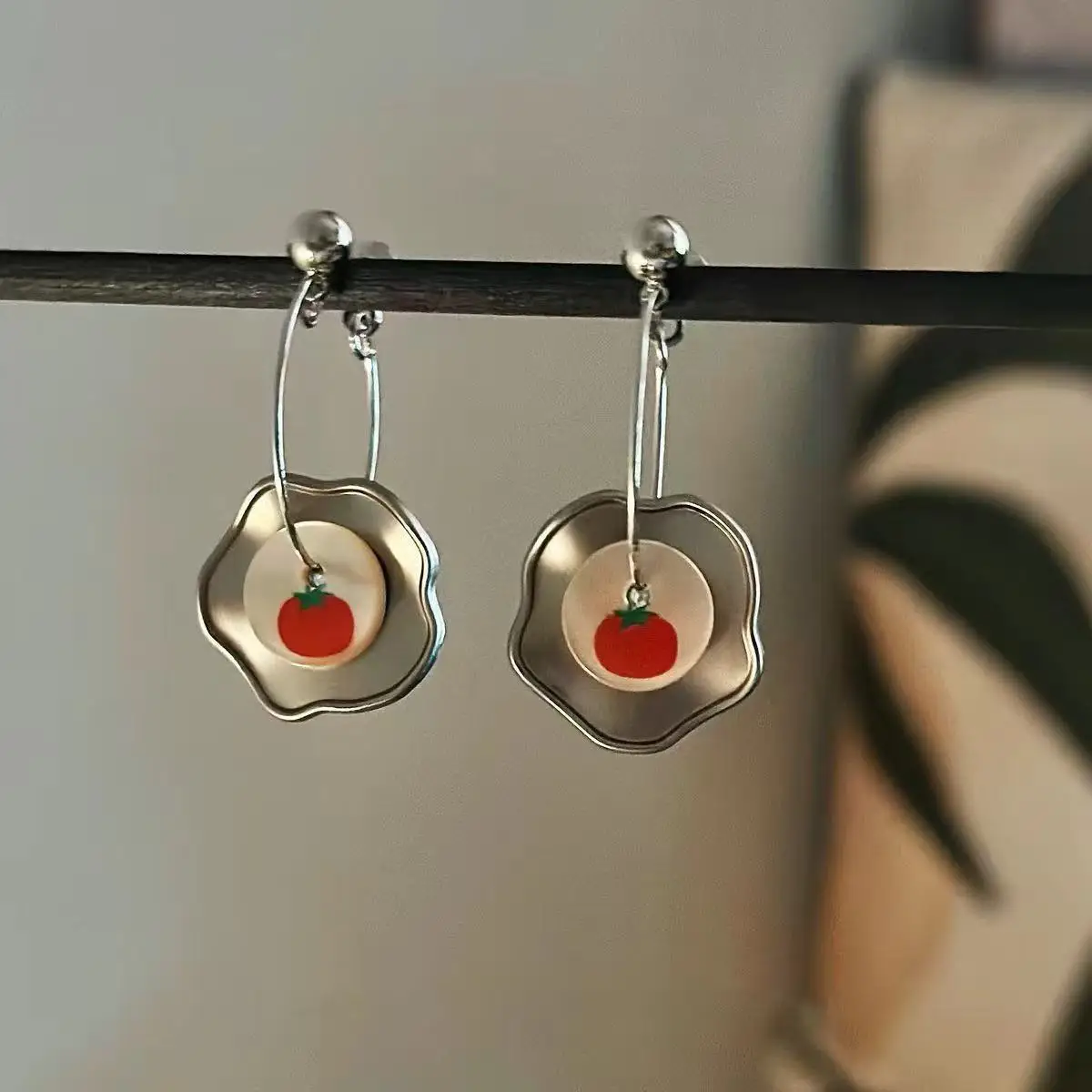 Silver Wavy Edge Hoop Earring Natural Shell Tomato Pattern Cute Fresh Anti Allergy Daily Matching Women Fashion Accessory