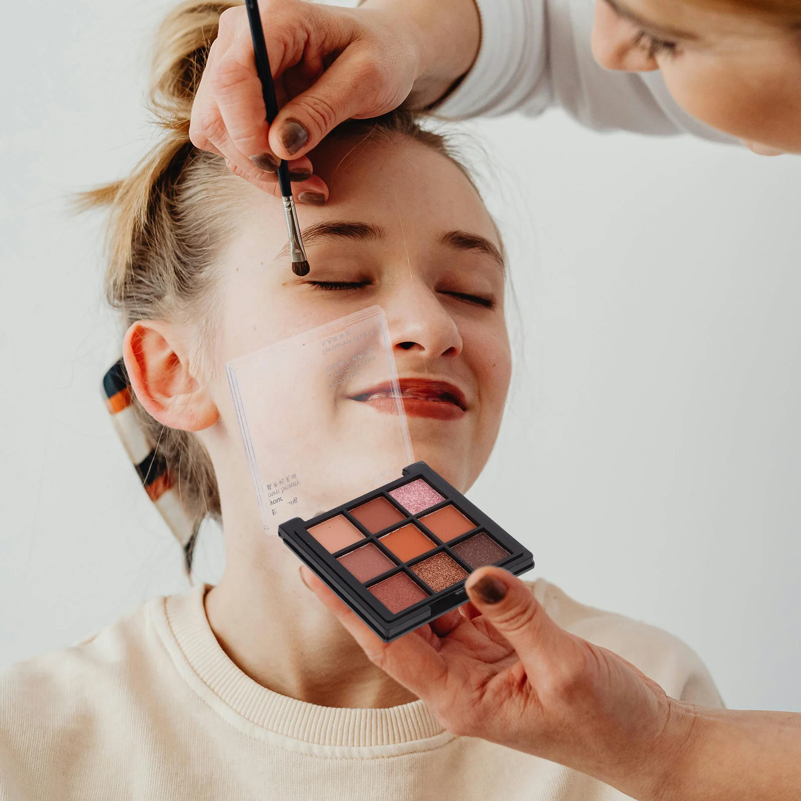 1개 아이섀도우 세트 색소가 풍부하고 부드러운 지속력 있는 메이크업 아이섀도우 팔레트 과일 아이스크림 색상 매트 쉬머 마감