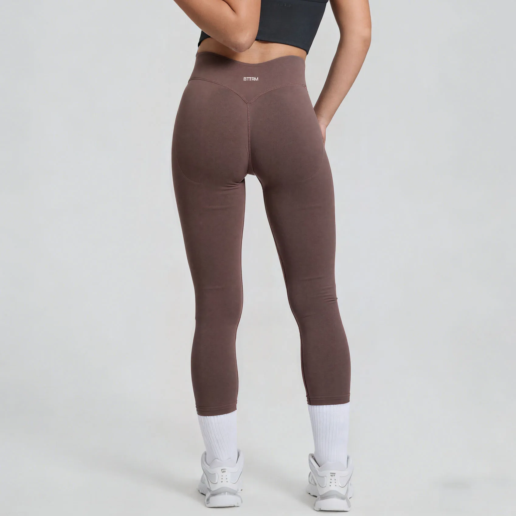 

2026 Better Me Seamless Athletic Leggings, featuring a high-waisted textured design, are perfect for fitness and workouts. Women