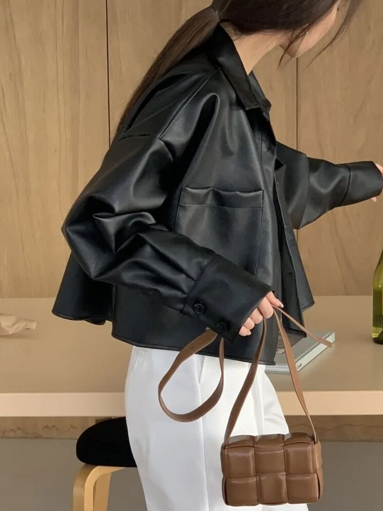 Elegancki płaszcz damski w stylu vintage z imitacji skóry PU, z kołnierzem, pojedynczym zapięciem na zamek, luźny krój, uniwersalny płaszcz na jesień.