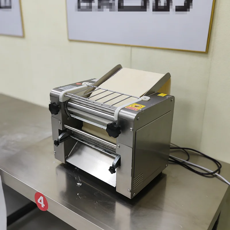 Fully Automatic Commercial Noodle Rolling Machine High-Speed Electric Dough Mixer Stainless Steel 50kg/h Capacity