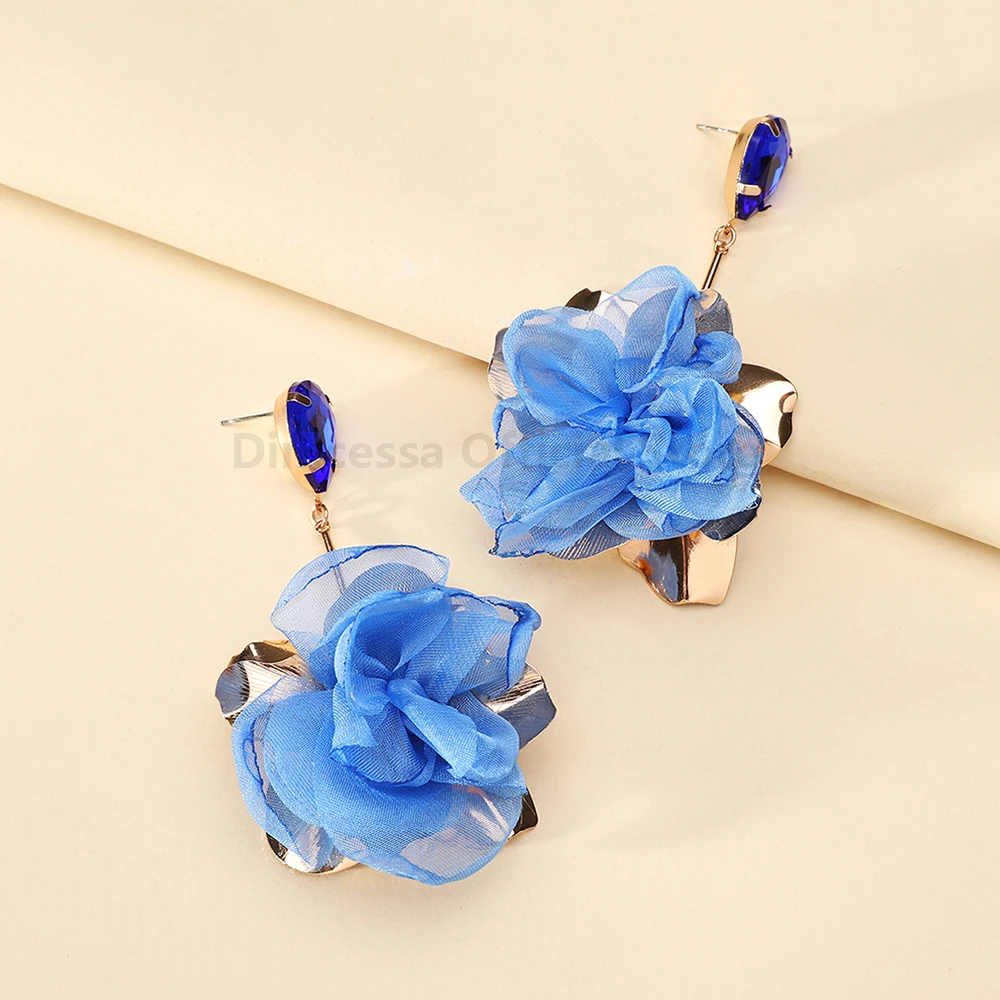 Romantici dolci petali di pizzo colorati ciondolano orecchini pendenti per le donne Fashion Luxury Design Wedding Party Elegant Statement Jewelry