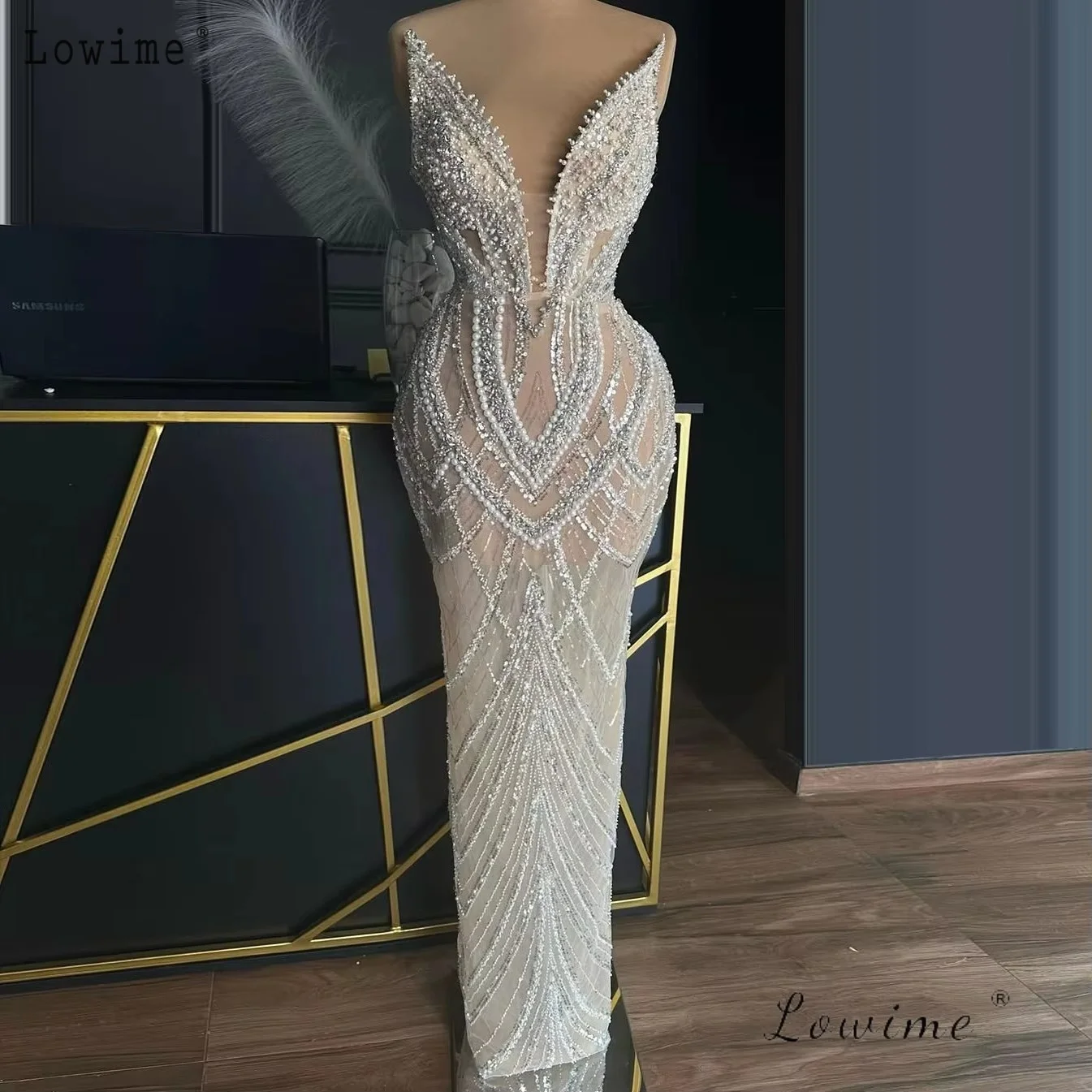 

Women Sexy Deep V Prom Dresses Luxury Sparkly Cocktail Dress Rhinestone Pearl Evening Party Dress Champagne Vacation Dress