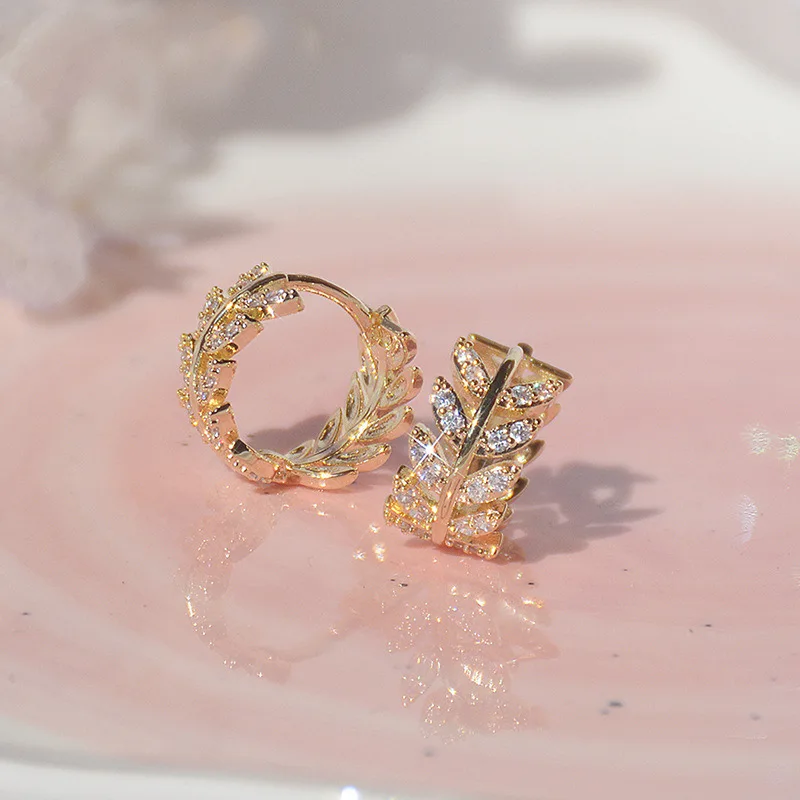 Exclusive Gold Leaf Silver Earrings New Style Sophisticated Fashionable Exquisite Individualistic Elegant Ear Jewelry for Women