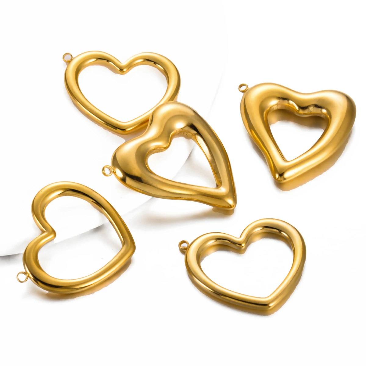 2Pcs Gold Color Stainless Steel  Hollow Lovely Heart Charms Pendants Making DIY Handmade Earrings Necklace Finding Jewelry