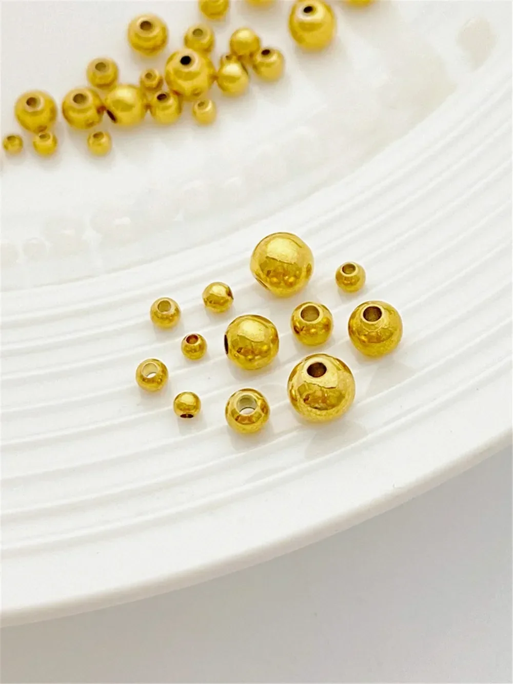 Perline d'oro sottovuoto 24k che non sbiadiscono Perline rotonde lisce Perline d'oro Perline sfuse Collana a mano con cordino fai da te Accessori materiali per gioielli