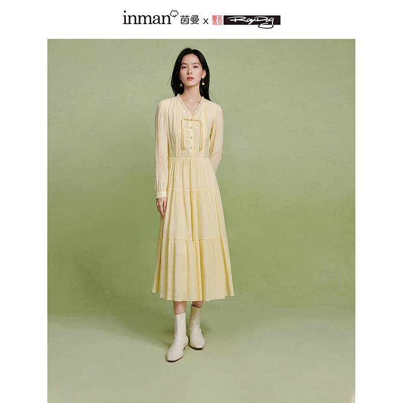 INMAN Neo-Chinese Style Women's Dress 2024 Autumn embroidered V-neck disc buckle prairie hem long-sleeved Dresses