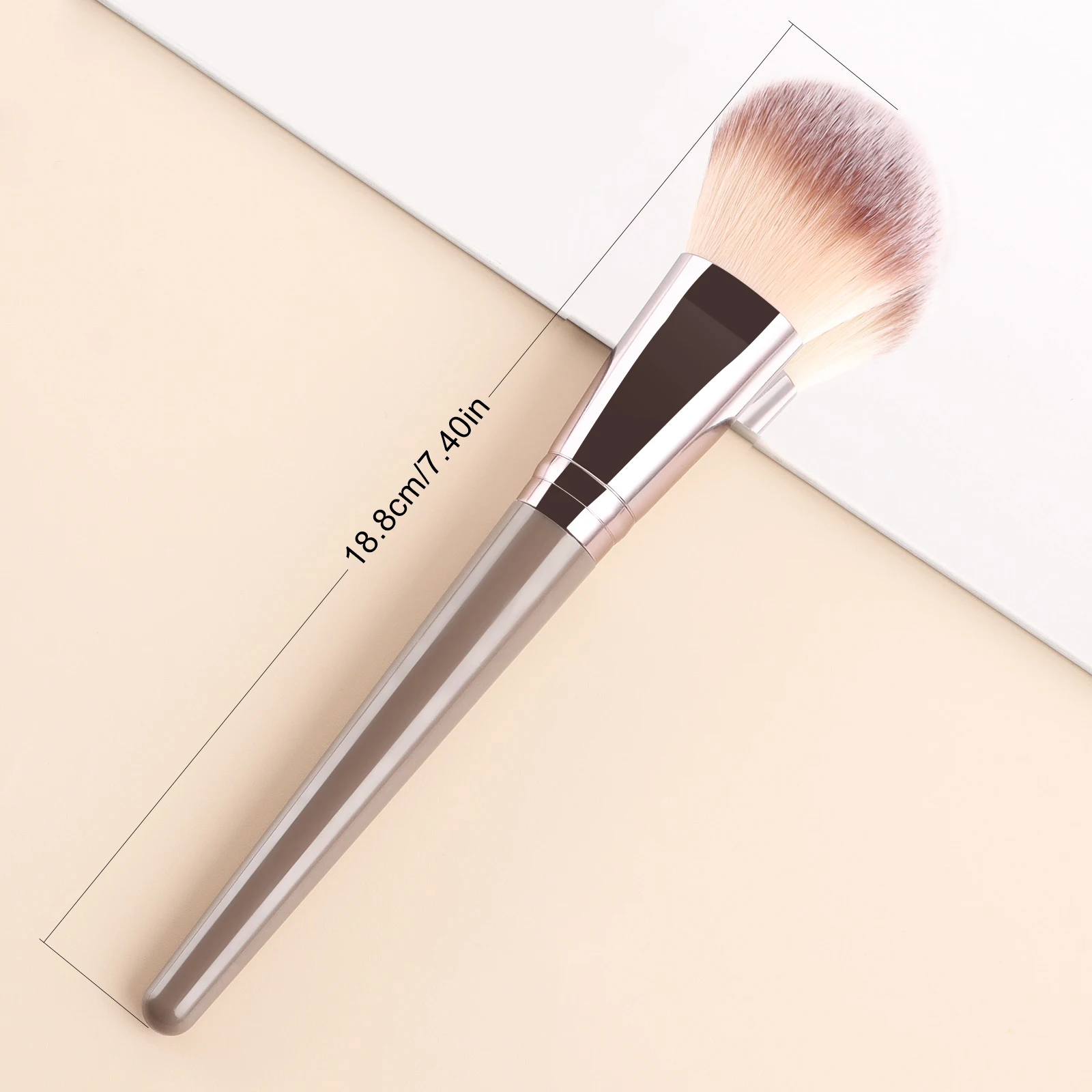 Multifunktionaler Kabuki-Pinsel, einzelnes Puder, Kontur, Rouge, Foundation, Make-up-Pinsel, flauschiger und weicher Schönheitswerkzeug mit rundem Kopf