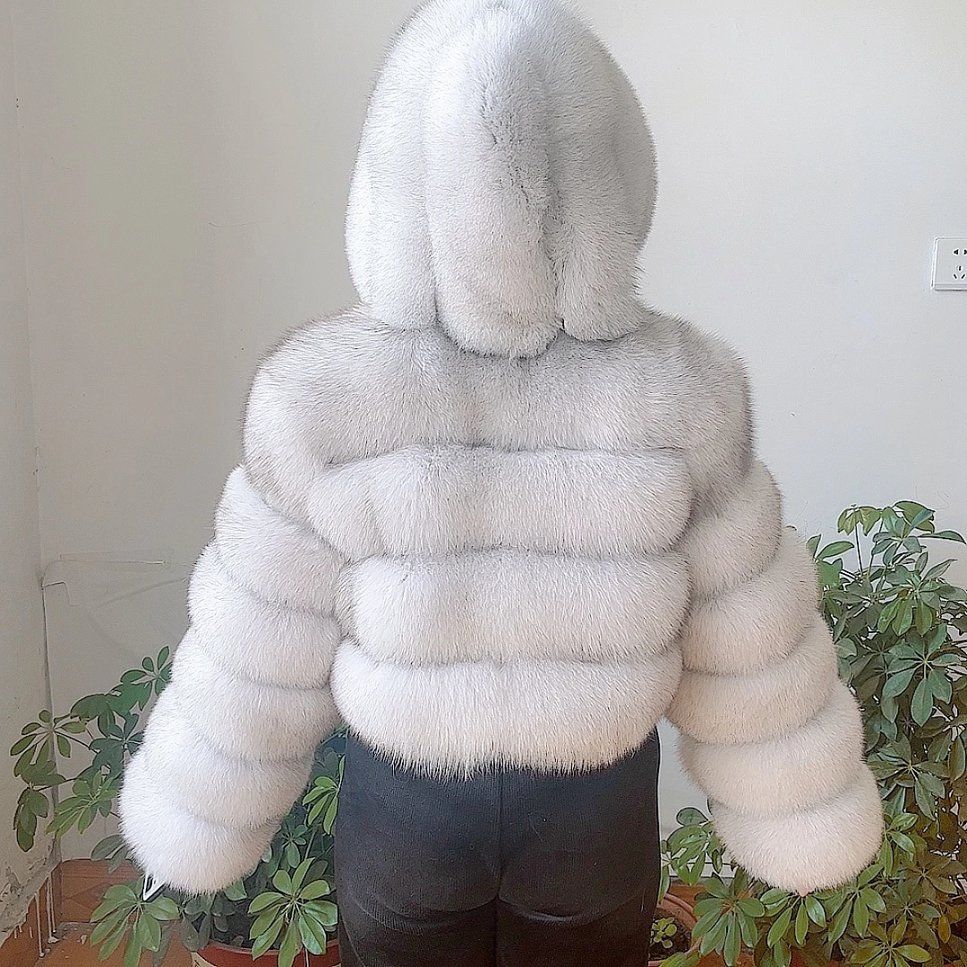 NEW 100%Winter Women Real Fox Fur Coat Thick Warm High Quality Full Sleeves New Natural Fur Fashion Hooded Short Jacket