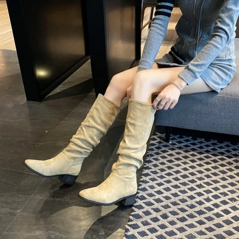 

Autumn and Winter Fashion New Sexy Solid Color Warm Round Toe Thick Bottom Low Heel Comfortable Women's Boots Botas Mujer