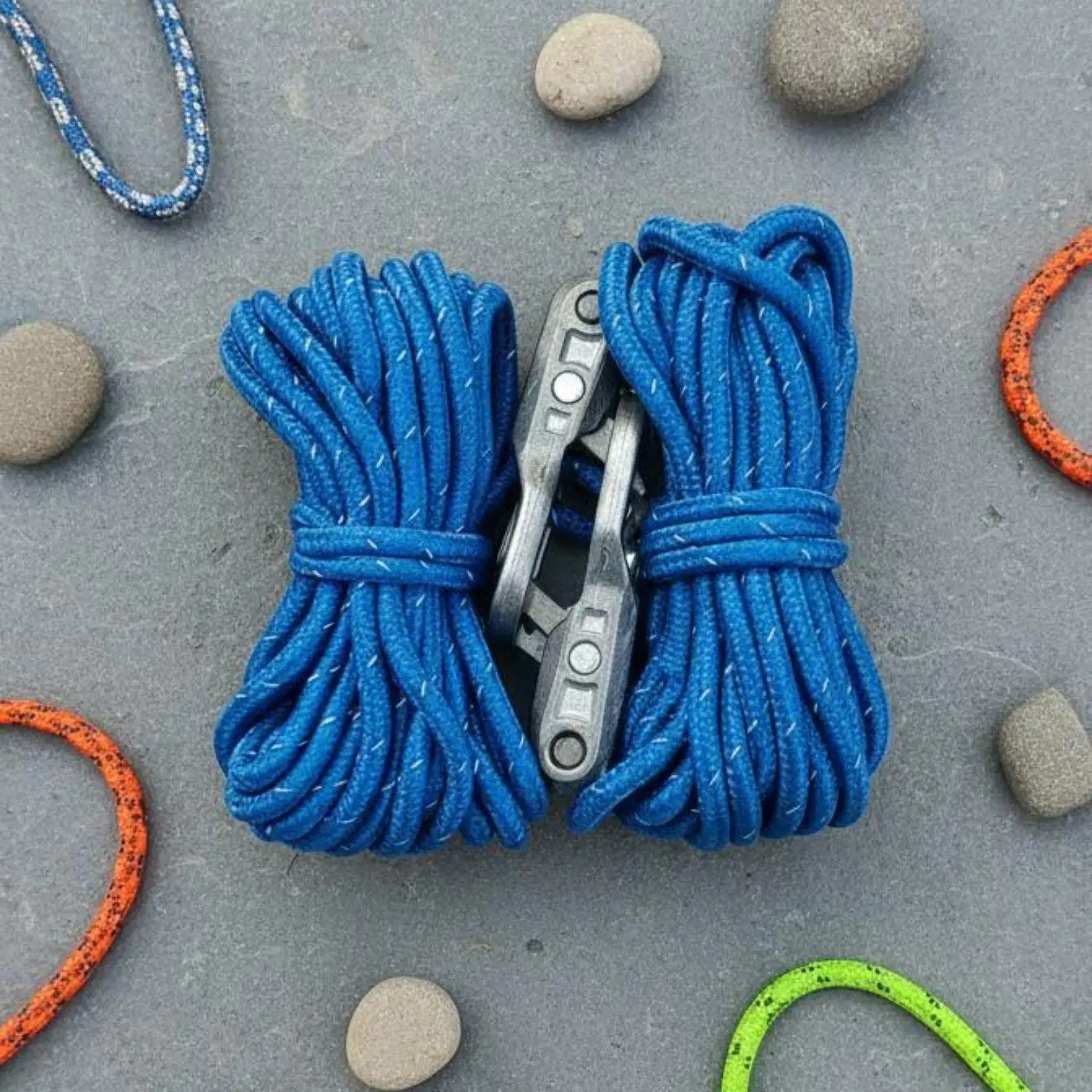 Cord Fastener with Carabiner Metal Paracord Rope Tensioner Tool for Camping and Garden Use view 4
