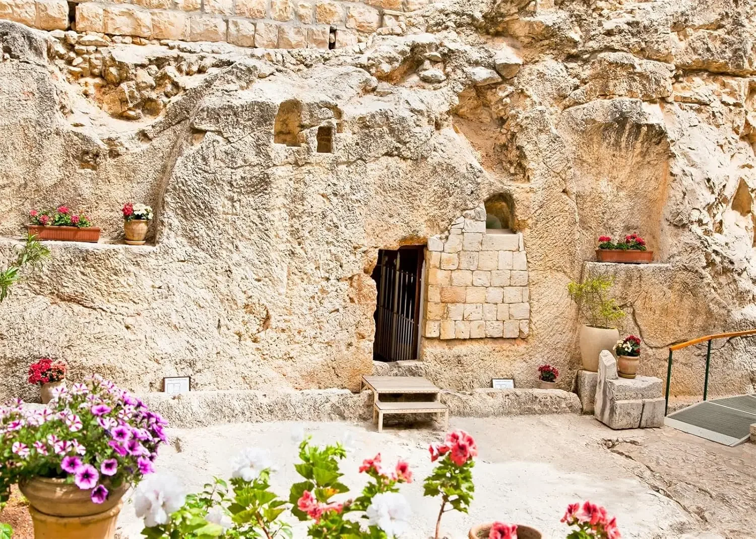 Garden Tomb In Jeru…
