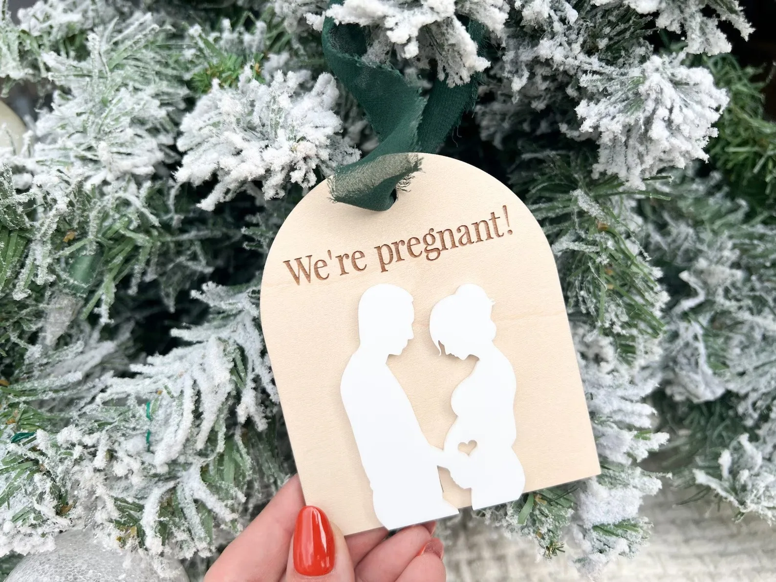 Christmas Ornament ,I\'m Pregnant Ornament,Pregnancy Announcement plaque Baby Coming Soon 2024 Christmas Ornament