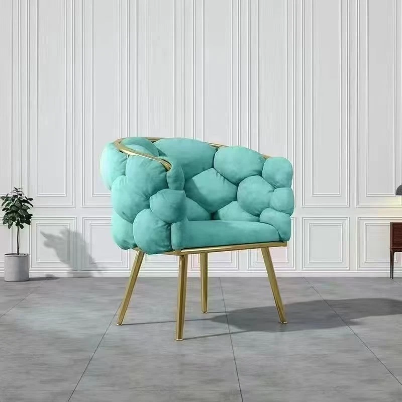 Modern lounge chair velvet lounge chair metal legs suitable for dining room living room