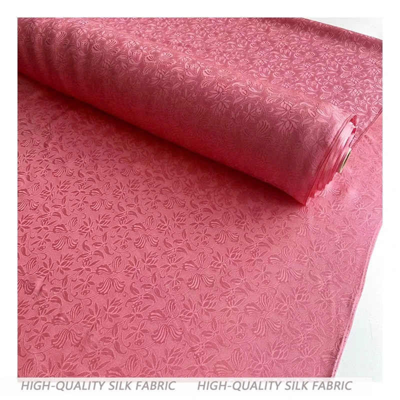 Goldenes gewundenes Zweigmuster, vier Warp-Seide, gedrehtes Luo-Cheongsam-Hanfu-Tuch, atmungsaktiver Volllochstoff