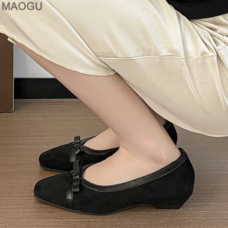 Elegante strik vierkante neus dames herfst nieuwe veelzijdige lage hak pompen mode kantoor dames instappers comfortabel schoeisel