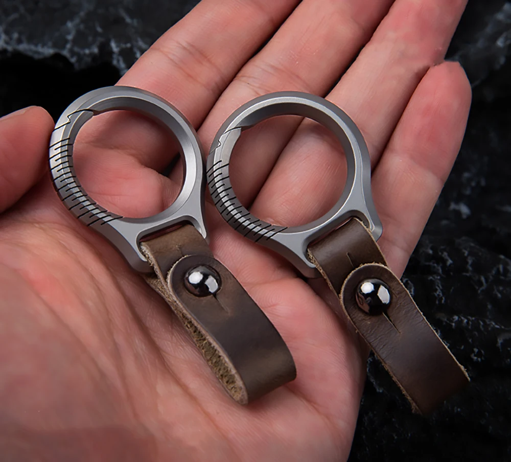 TC4 Titanium Alloy Men's Keychain - Luxury Car Key Holder With Cowhide Strap, Super Lightweight Waist Clip Keyring For Dad
