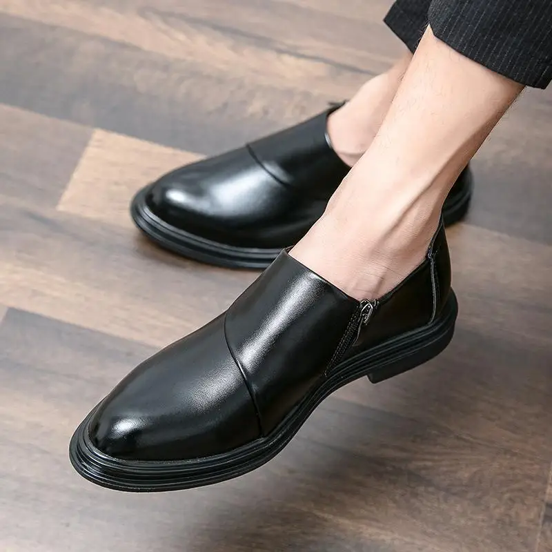 Chaussures en cuir de style coréen pour hommes, chaussures de bureau classiques rétro décontractées britanniques, chaussures de fête pour garçons, recommande d'augmenter les loisirs, noir