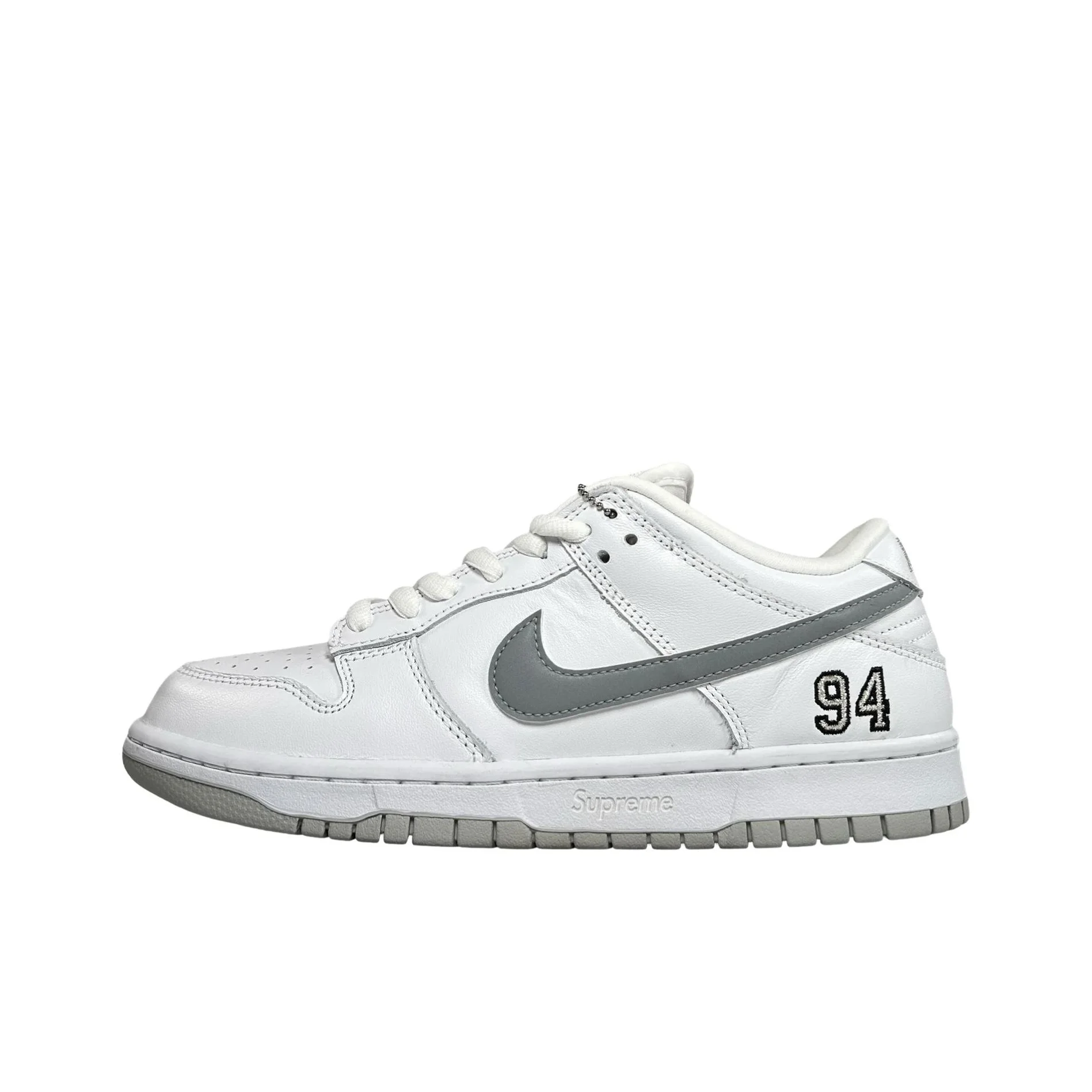 Supreme X Nike Dunk SB Skateboard Shoes Unisex Low Top White HQ8487-100