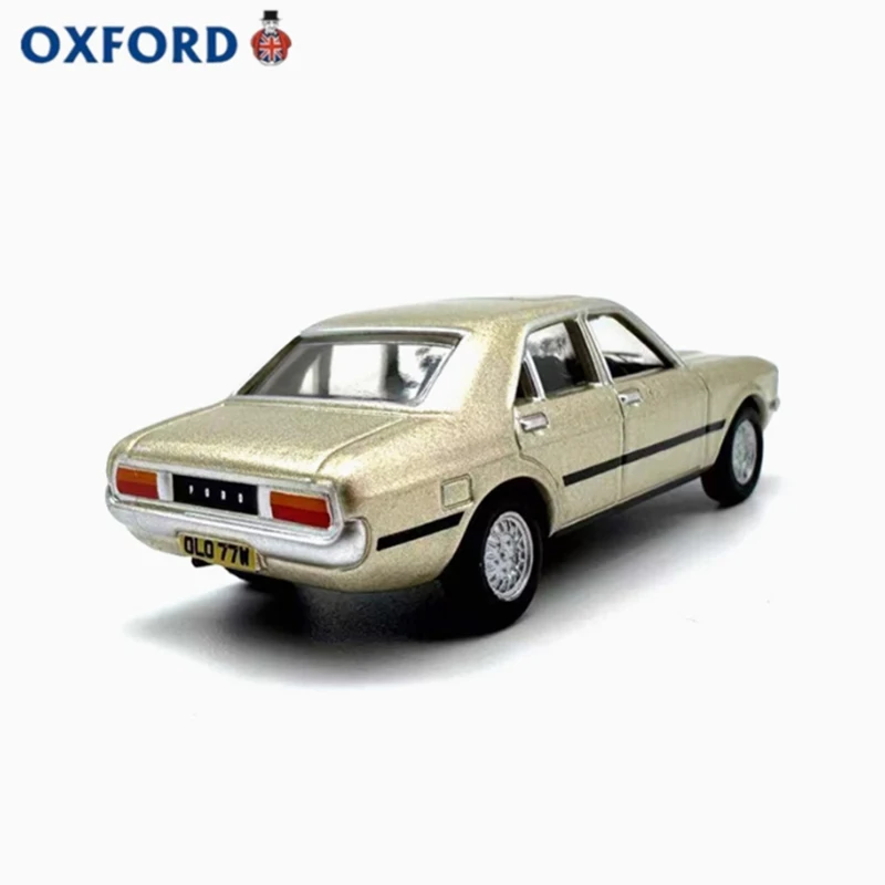 

OXFORD Diecast 1: 76 Scale Ford Classic Sedan Alloy Simulation Car Model Collection Display Toy Gifts Souvenirs