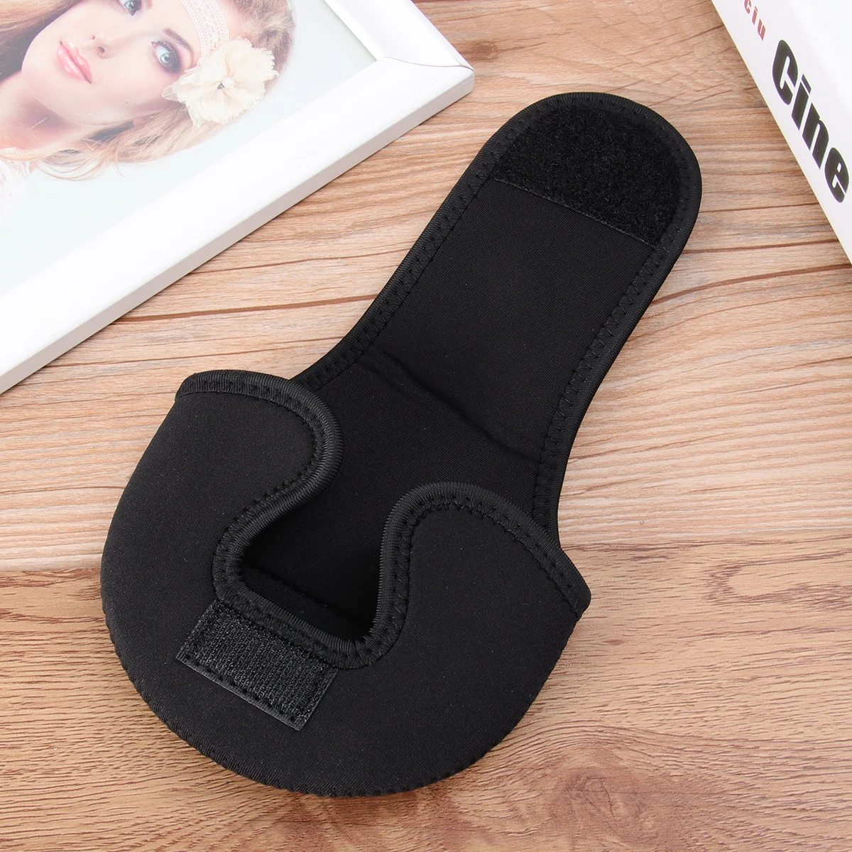 

Fishing Reel Bag Water Drop Shaped Lightweight Shockproof Waterproof Storage Pouch For Baitcasting Reels Fishing Gear