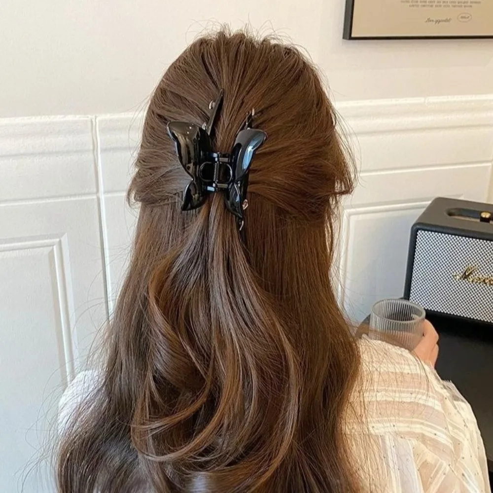 

Fashion Acetic Acid Butterfly Hair Claw Shiny Love Rhinestone Grab Clip Hair Accessories Korean Style Large Shark Clip Ladies