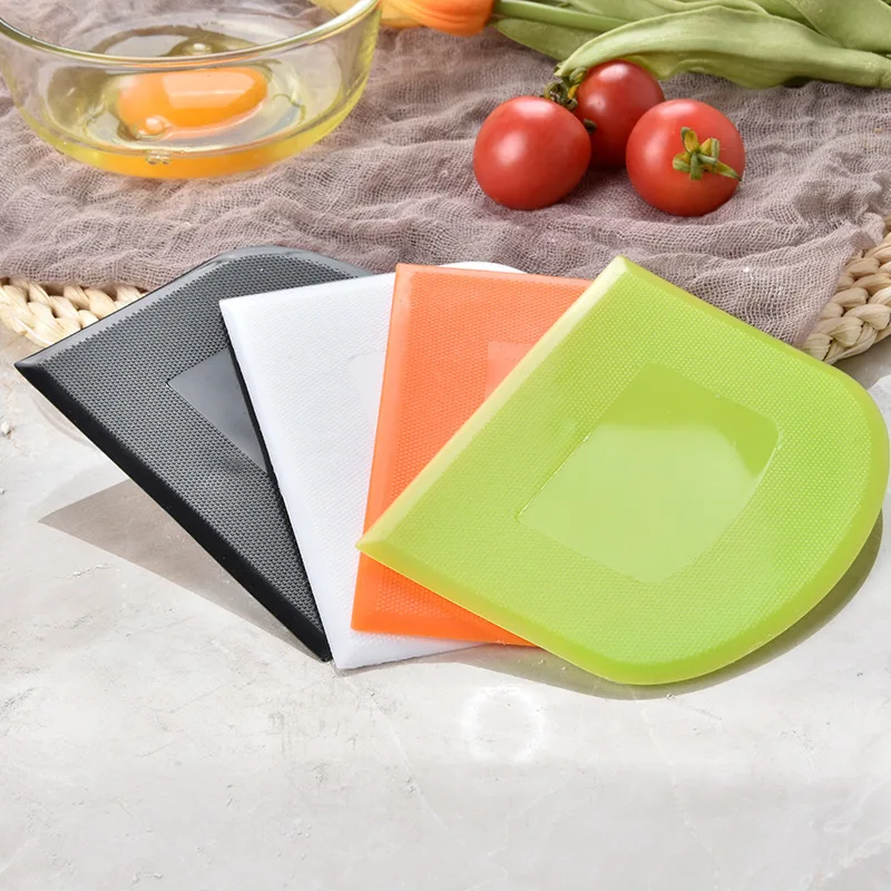 Dough Cutter Plastic Scraper Dough Slitter Cutter Cake Cutter Cream Bread Spatula Household Baking Tool Toster Spatula