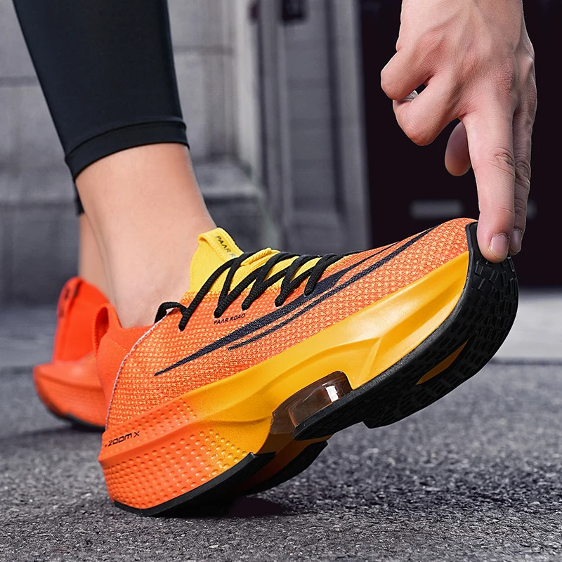 Nouvelles chaussures de sport unisexes quatre saisons antidérapantes confortables mode semelle épaisse vêtements respirants résistant baskets de loisirs de course