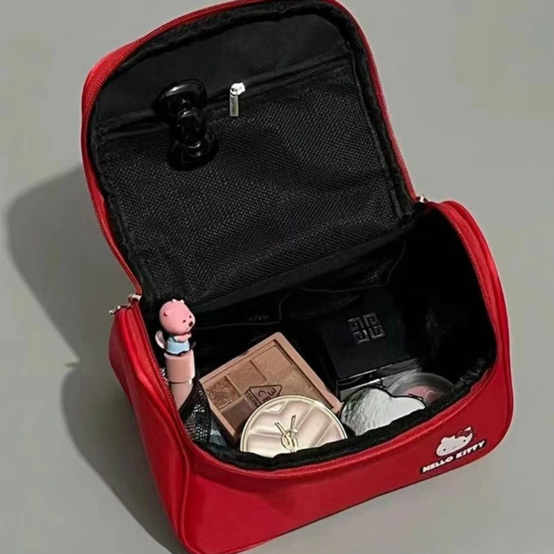 Hello Kitty Women Makeup Bag Girls Travel Large Capacity Portable Storage Toiletry Bag Waterproof Cartoon KT Handbag Makeup Bag